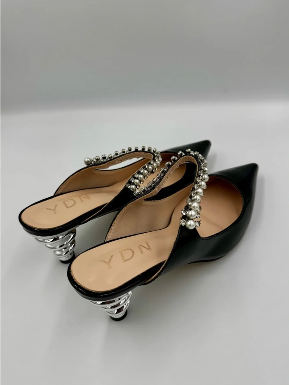 YDN Black Patent Leather Pearl Embellished Mules Spiral Sculptural Heel Size 9